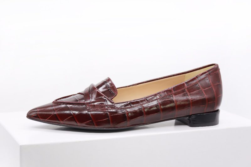 slipper_bordeaux_schlangenmuster